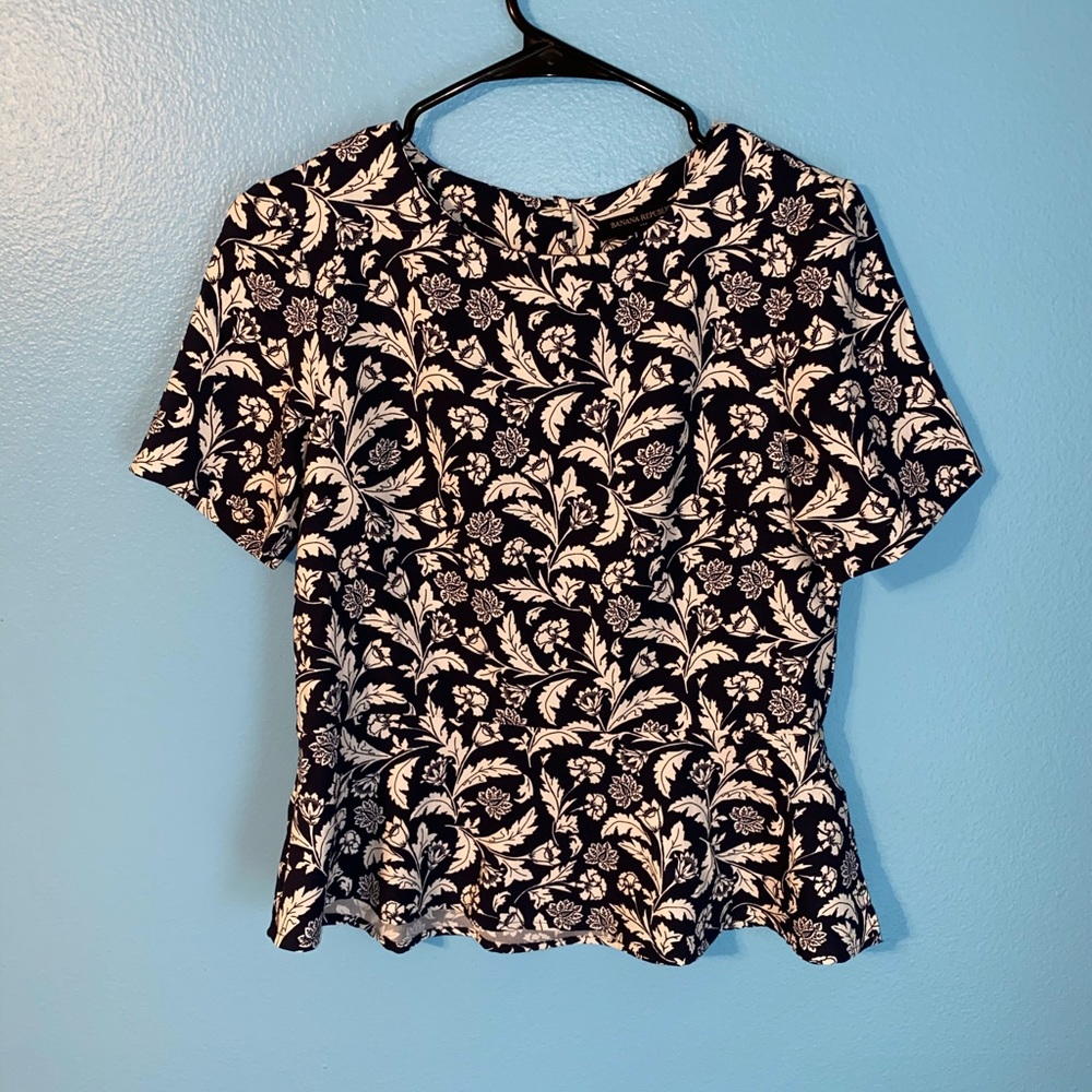 NWT banana republic Floral Peplum Blouse